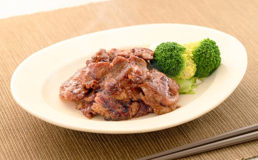 【6ヶ月定期便】焼くだけ総菜 肉の卸 石井 豚うま焼肉 約2.4kg(約300g×8)×6回 計約14.4kg / 6回定期便 豚肉 肩ロース ロース 豚ロース お肉 肉 簡単調理 味付き 味付き肉 たれ漬け おかず 総菜 惣菜 グルメ ご飯のお供 定期便 岡山県 美咲町 冷凍