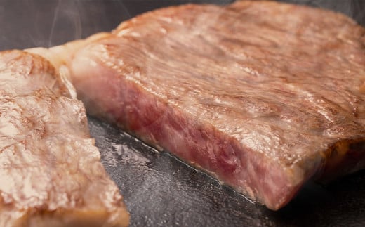 【6ヶ月定期便】おかやま和牛肉 A5 等級 ステーキセット 約300g(サーロイン約150g&リブロース約150g)×6回 計約1.8kg / 6回定期便 牛肉 お肉 肉 国産牛肉 和牛 黒毛和種 ステーキ サーロイン リブロース グルメ セット 定期便 国産 岡山県 美咲町 冷凍